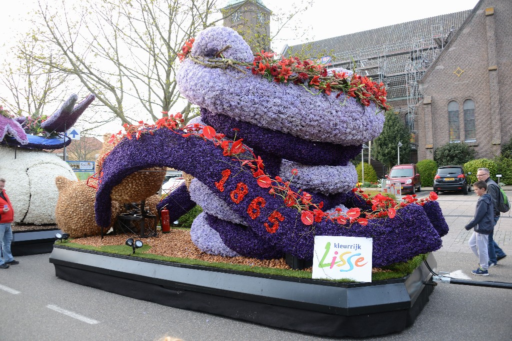 ../Images/Bloemencorso 2015 064.jpg